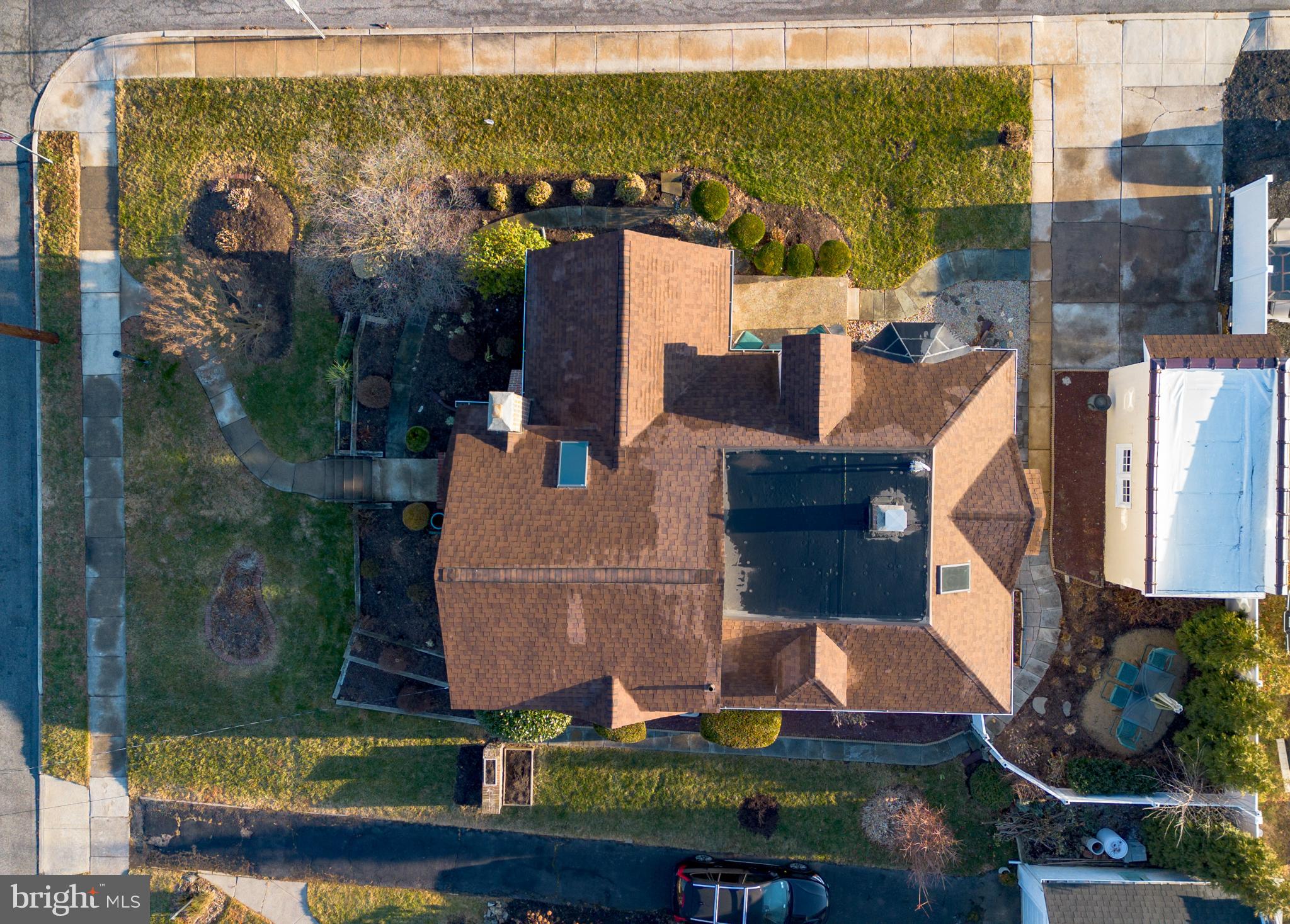 101 W HILLCREST AVENUE