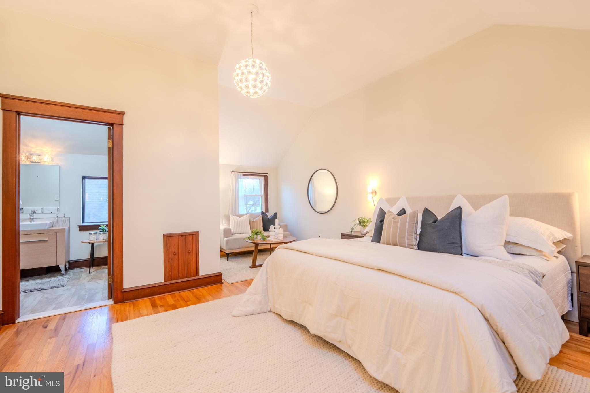 101 W HILLCREST AVENUE