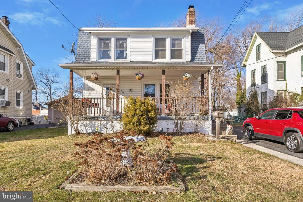 20 N LLANWELLYN AVENUE