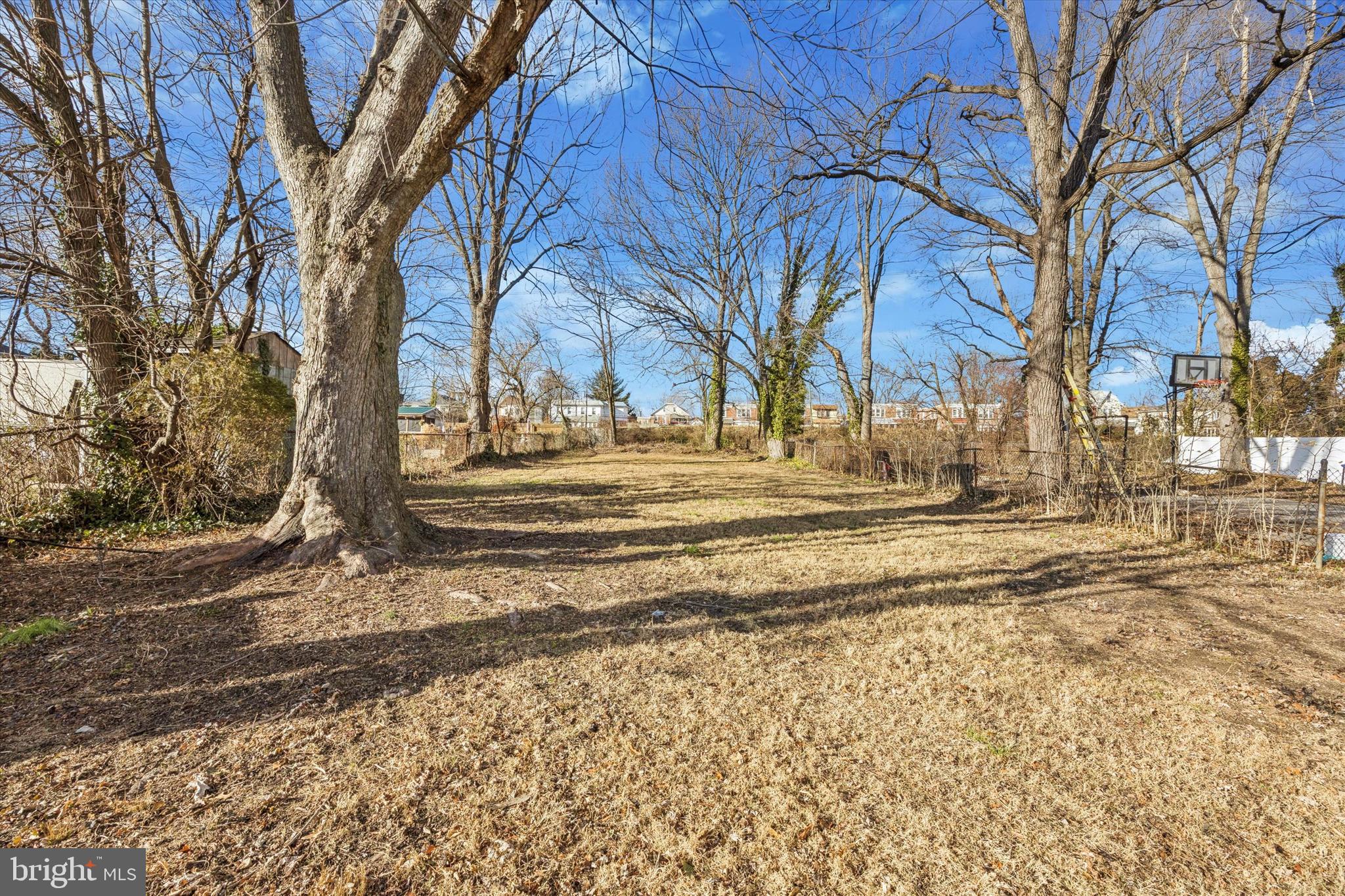 20 N LLANWELLYN AVENUE