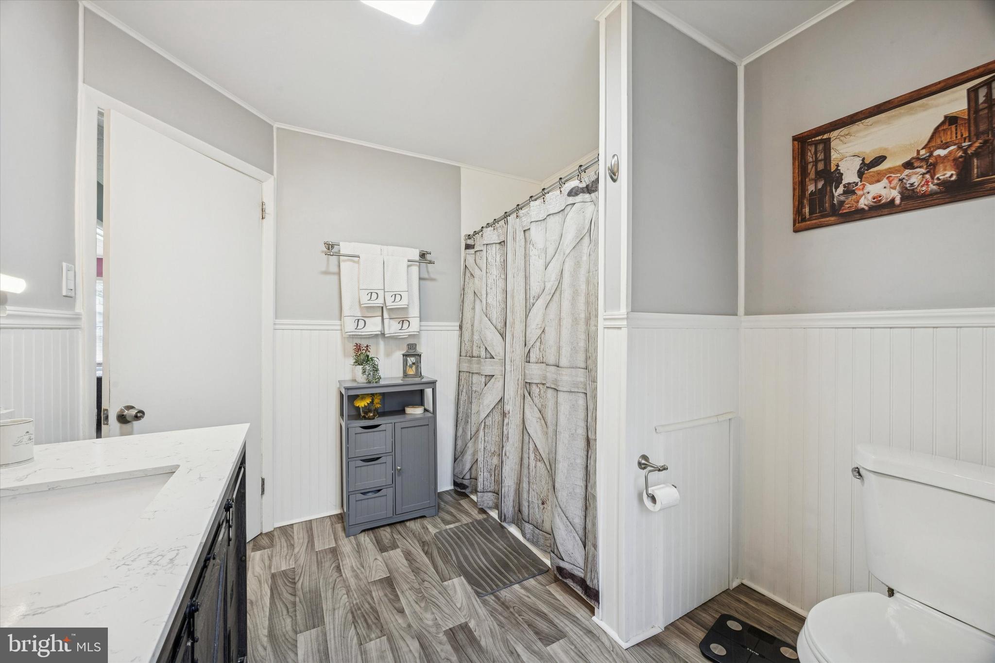 20 N LLANWELLYN AVENUE