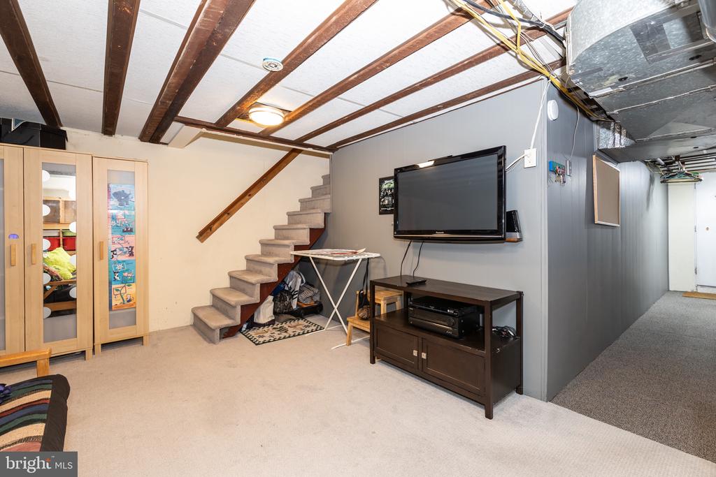 52 WOODBINE ROAD