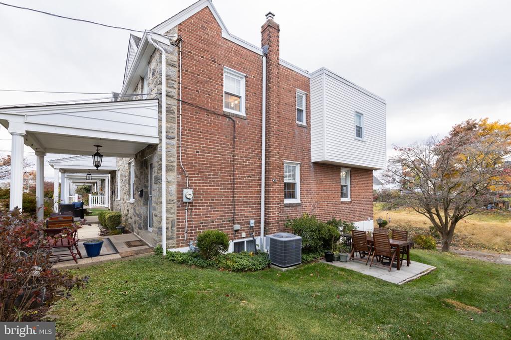 52 WOODBINE ROAD