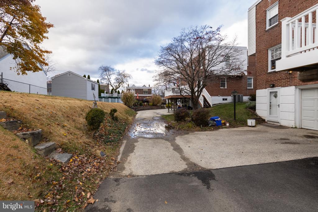 52 WOODBINE ROAD