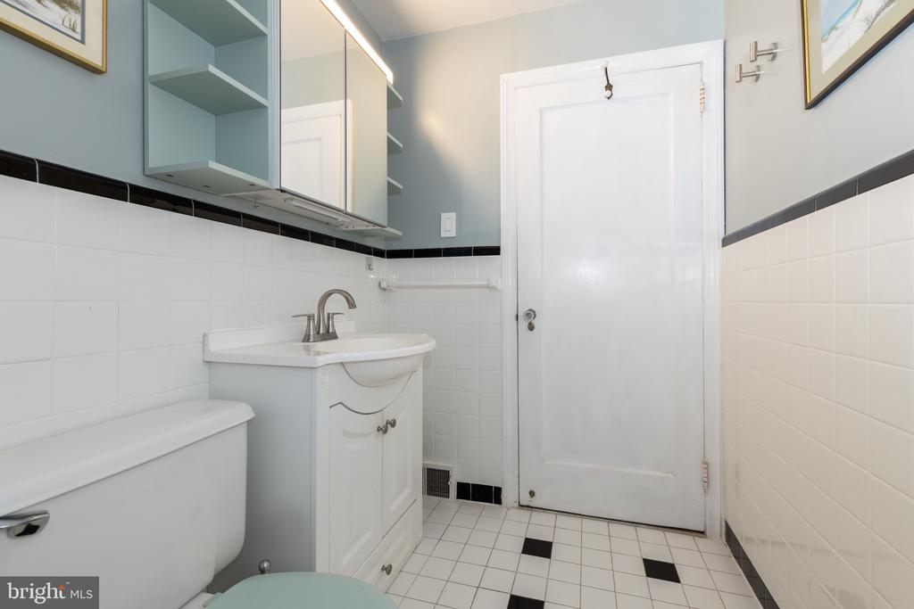 52 WOODBINE ROAD