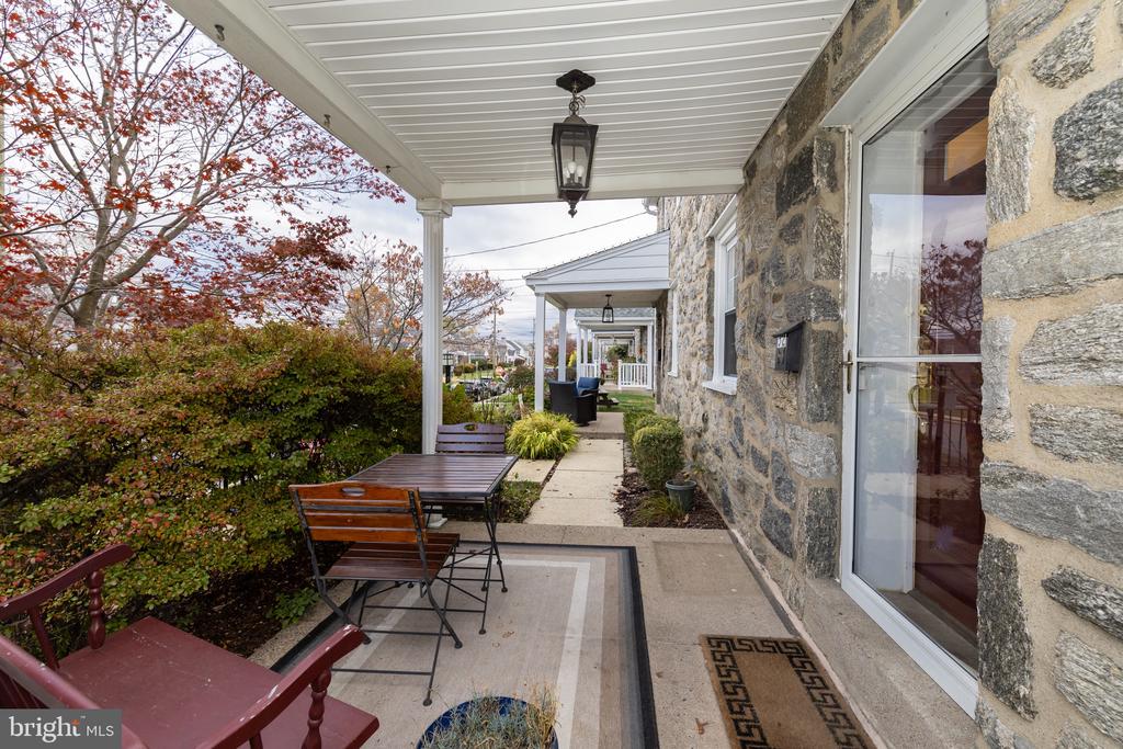 52 WOODBINE ROAD