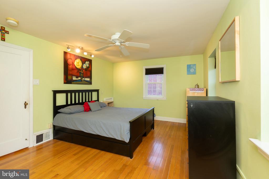 52 WOODBINE ROAD