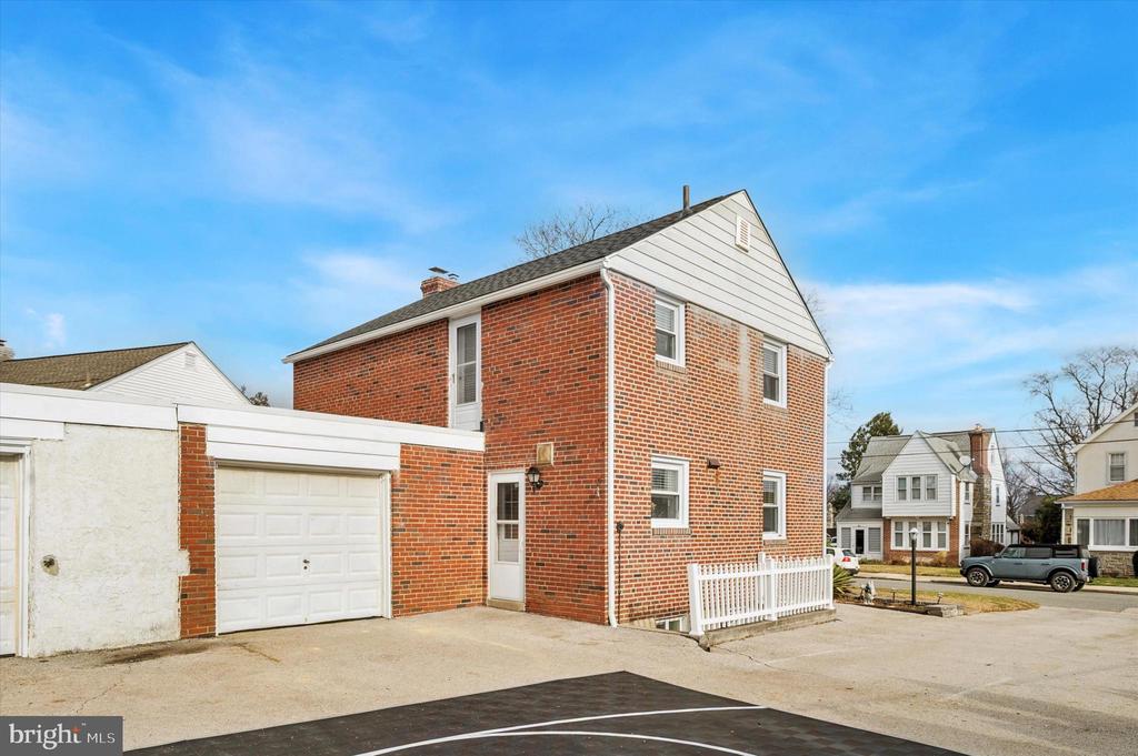 24 UPLAND ROAD
