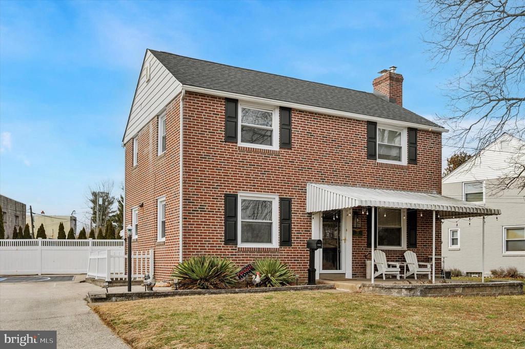 24 UPLAND ROAD