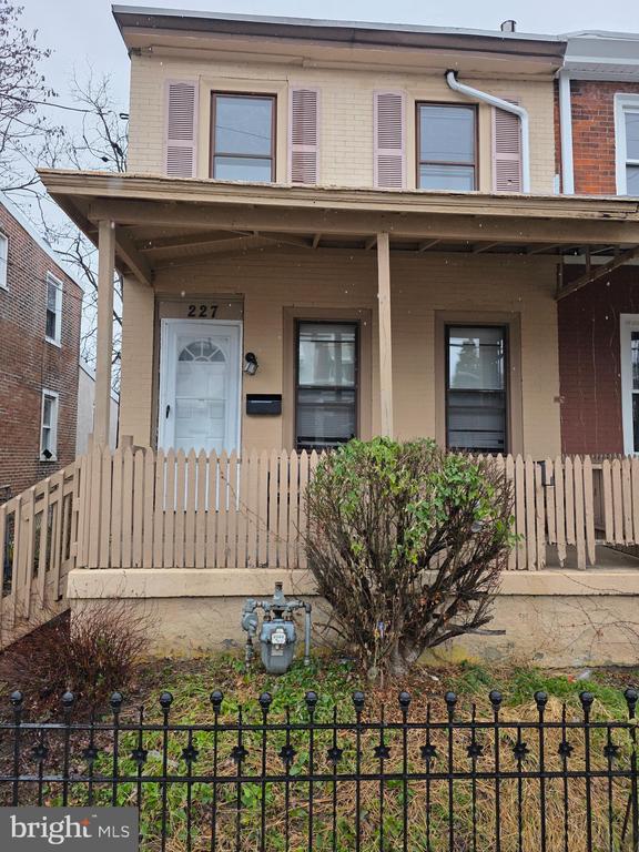 227 S 5TH STREET
