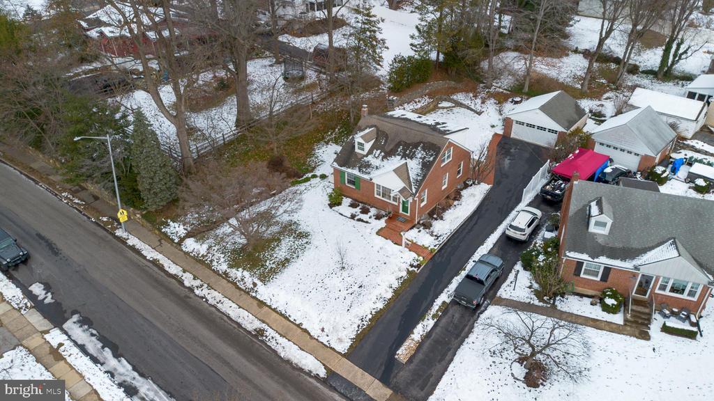 173 HILLVIEW DRIVE