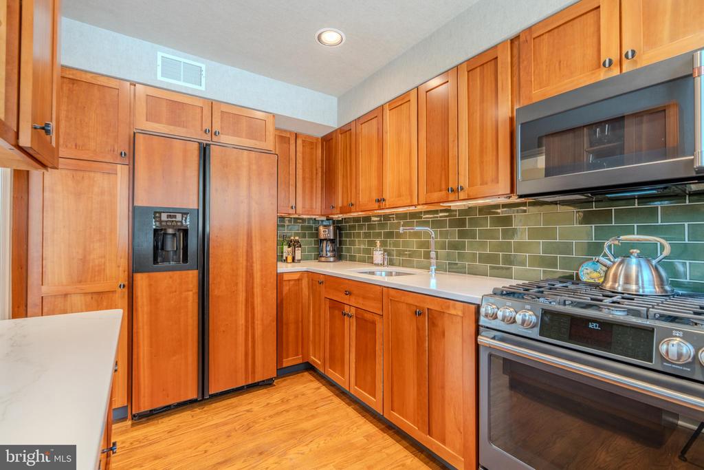 173 HILLVIEW DRIVE
