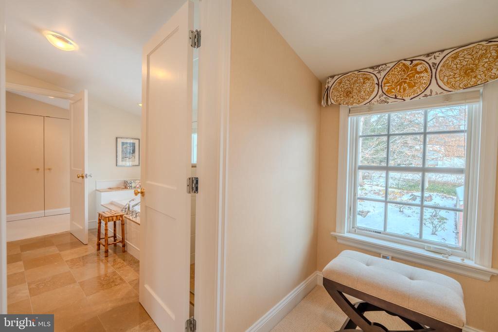 173 HILLVIEW DRIVE