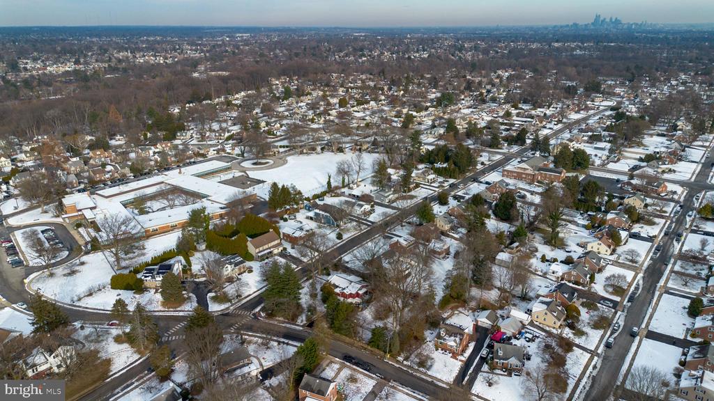 173 HILLVIEW DRIVE