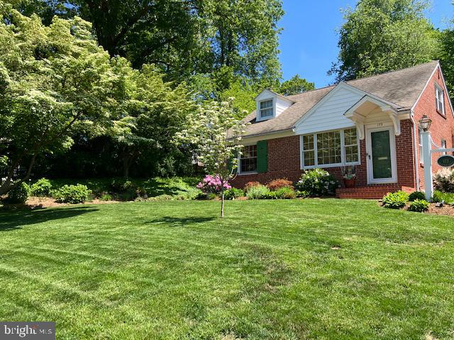 173 HILLVIEW DRIVE