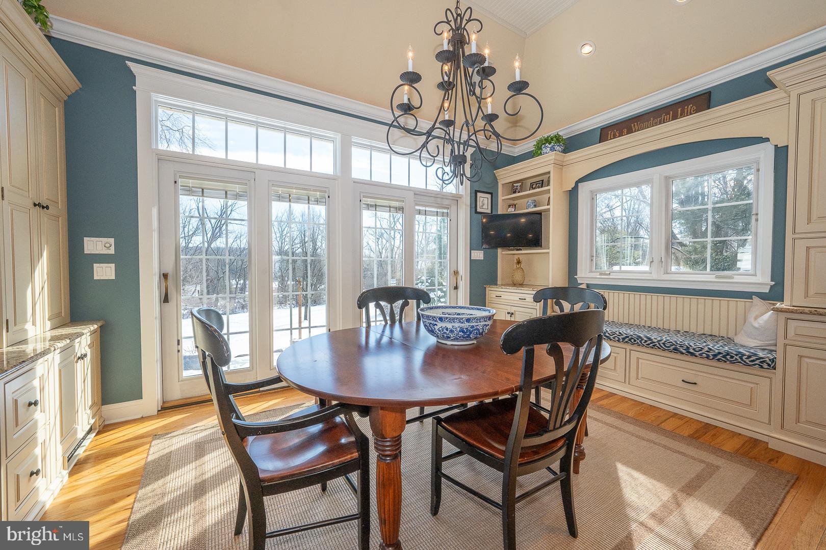 334 ECHO VALLEY LANE