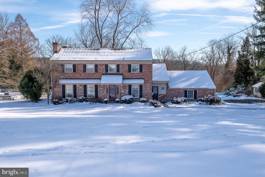 334 ECHO VALLEY LANE