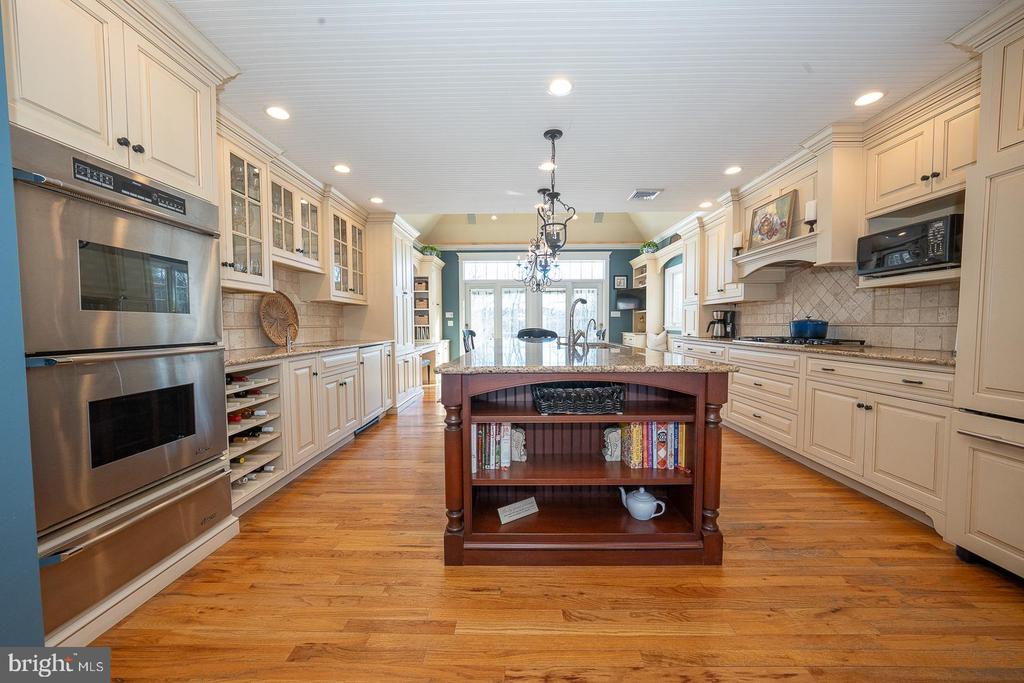 334 ECHO VALLEY LANE