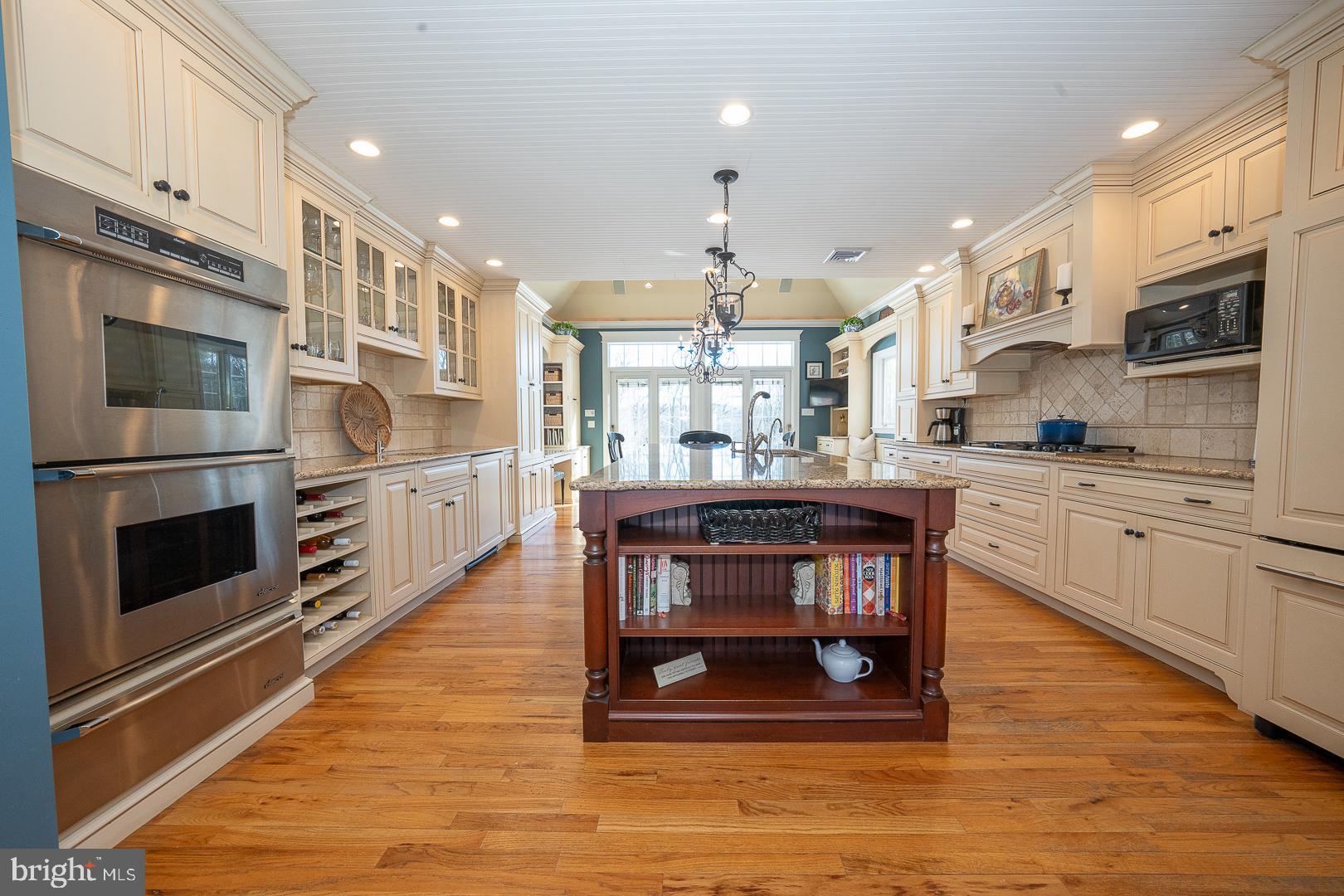 334 ECHO VALLEY LANE