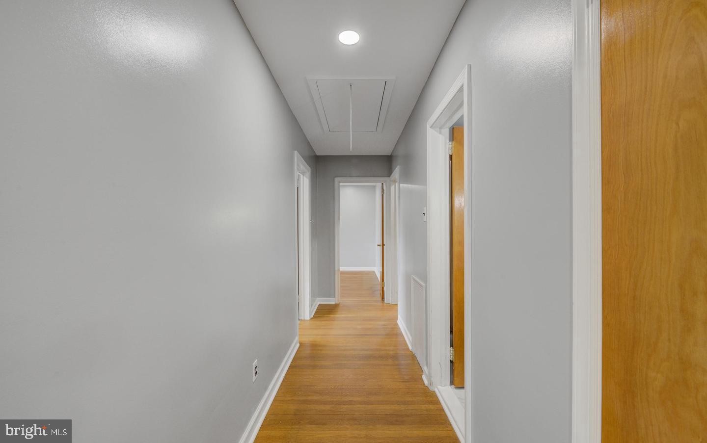 11 S PROVIDENCE ROAD