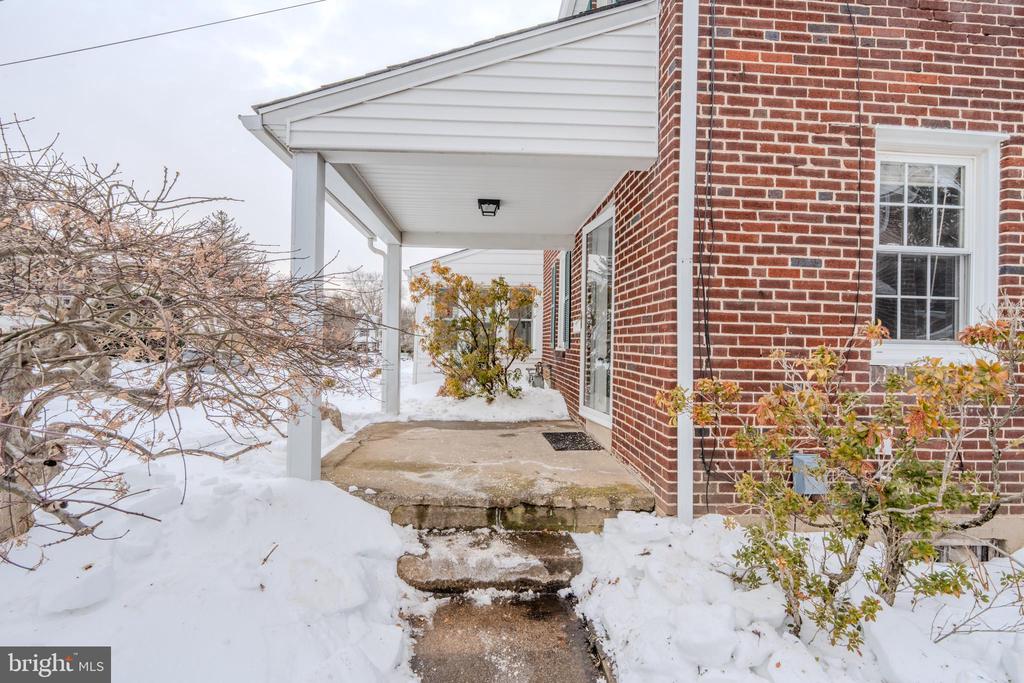 654 HAZELWOOD ROAD