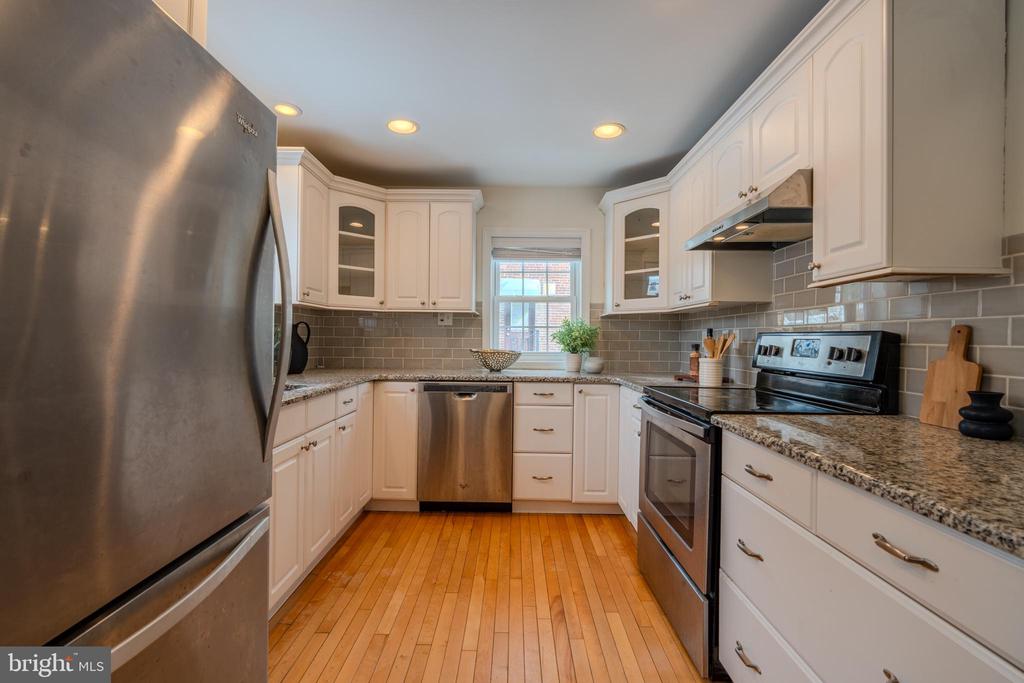 654 HAZELWOOD ROAD