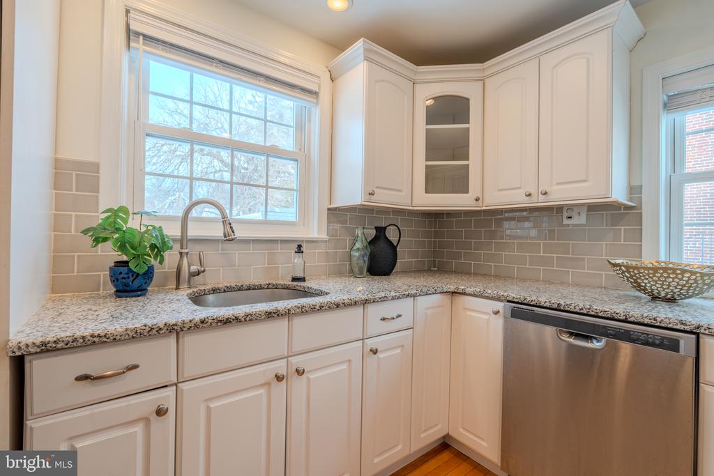 654 HAZELWOOD ROAD