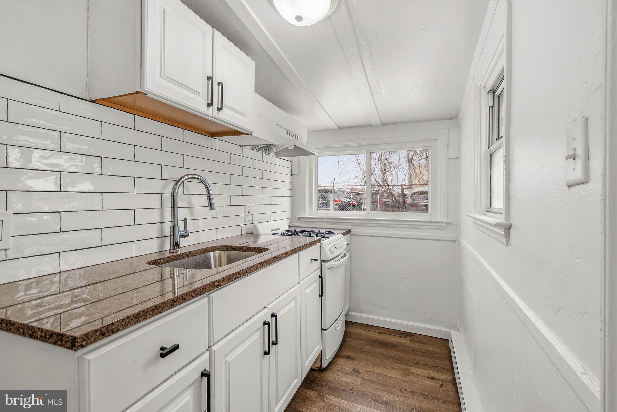 41 N KEYSTONE AVENUE