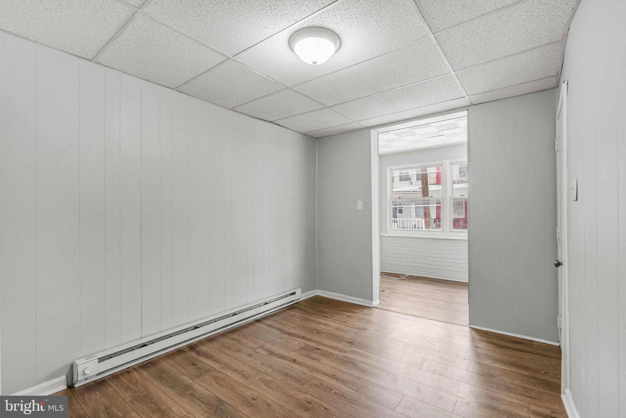 41 N KEYSTONE AVENUE