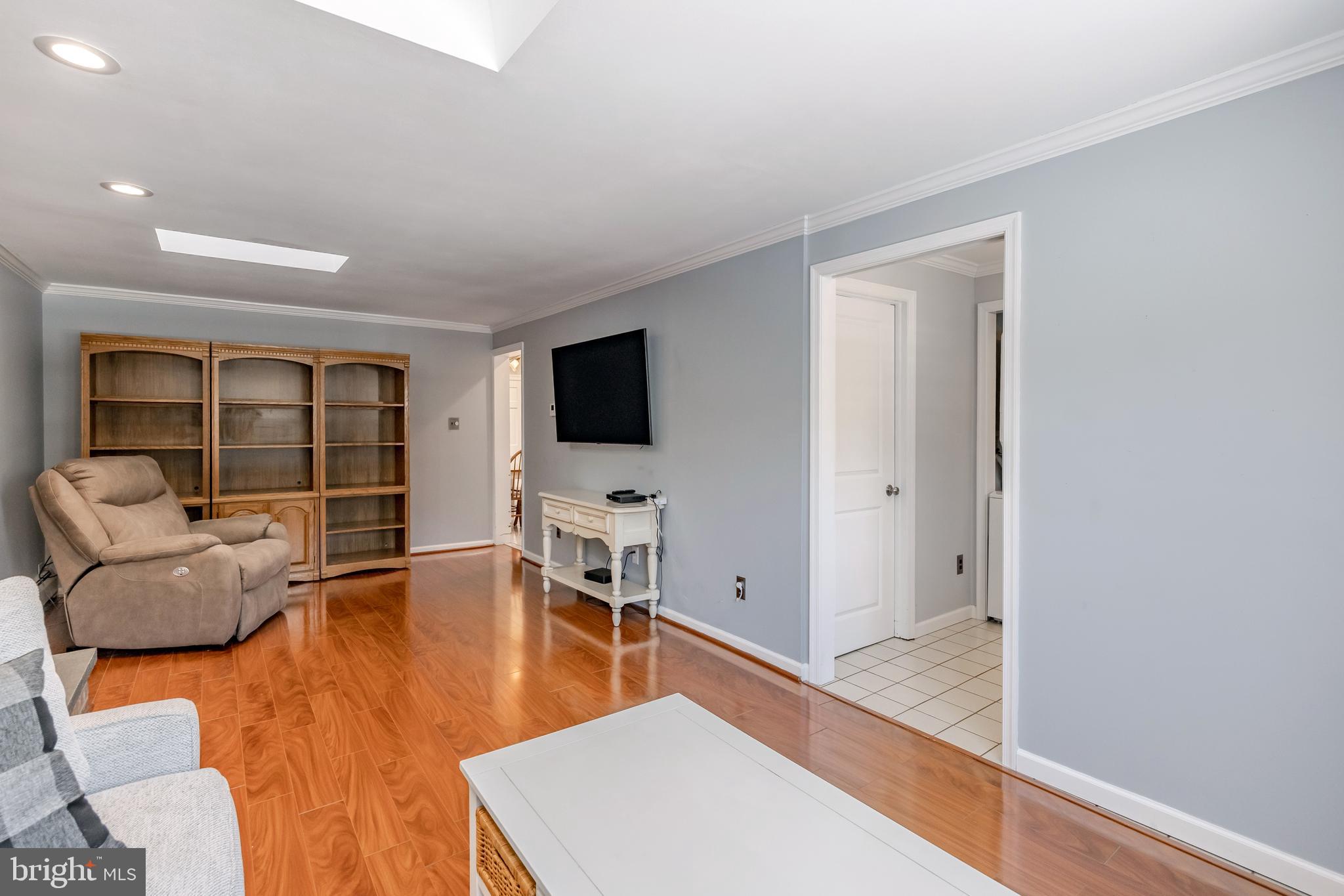 2107 BELVEDERE AVENUE