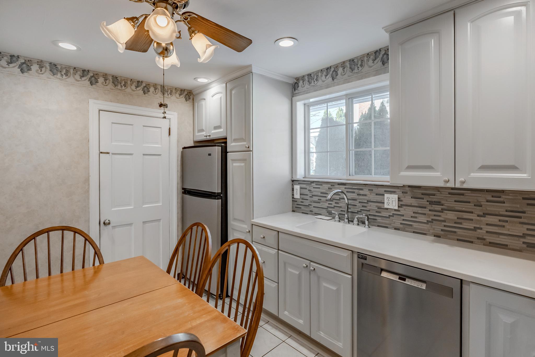 2107 BELVEDERE AVENUE