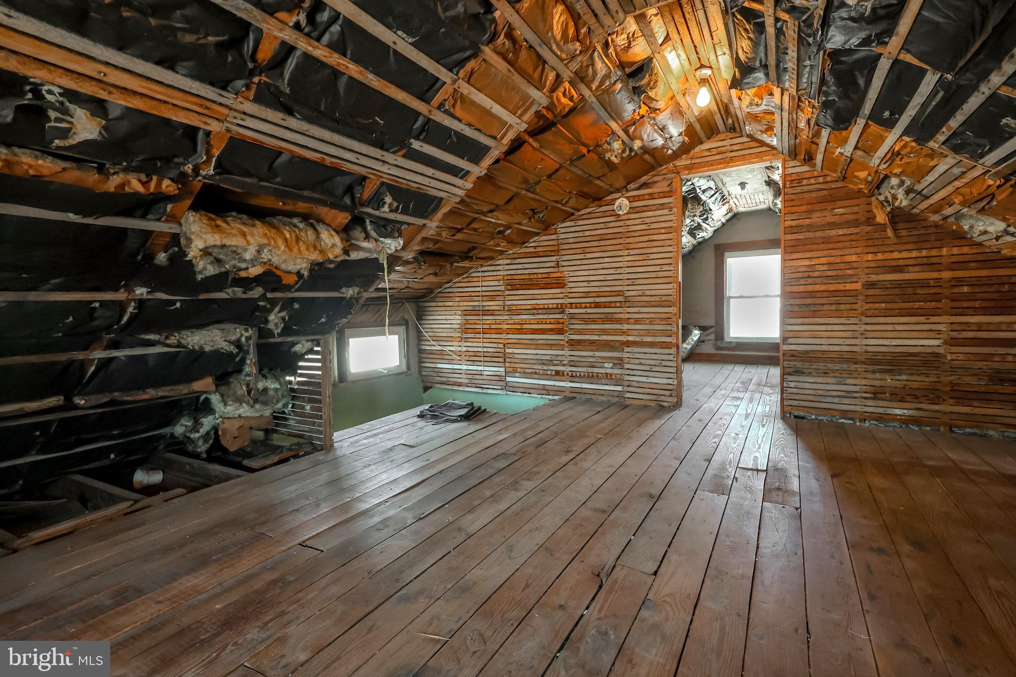 2107 BELVEDERE AVENUE