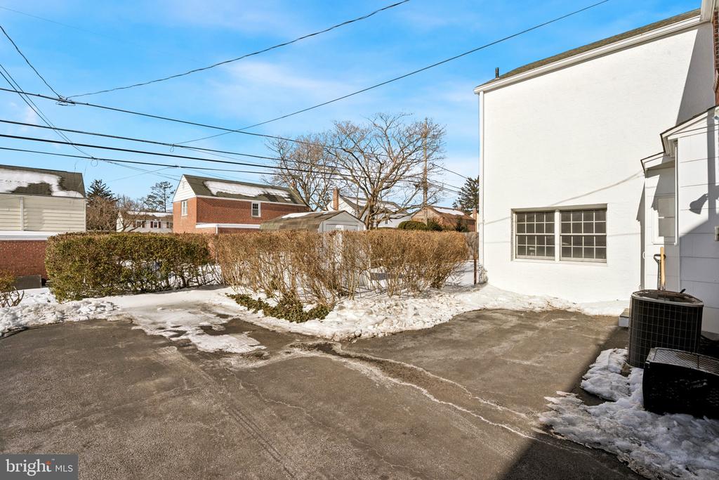 216 BRENTWOOD ROAD
