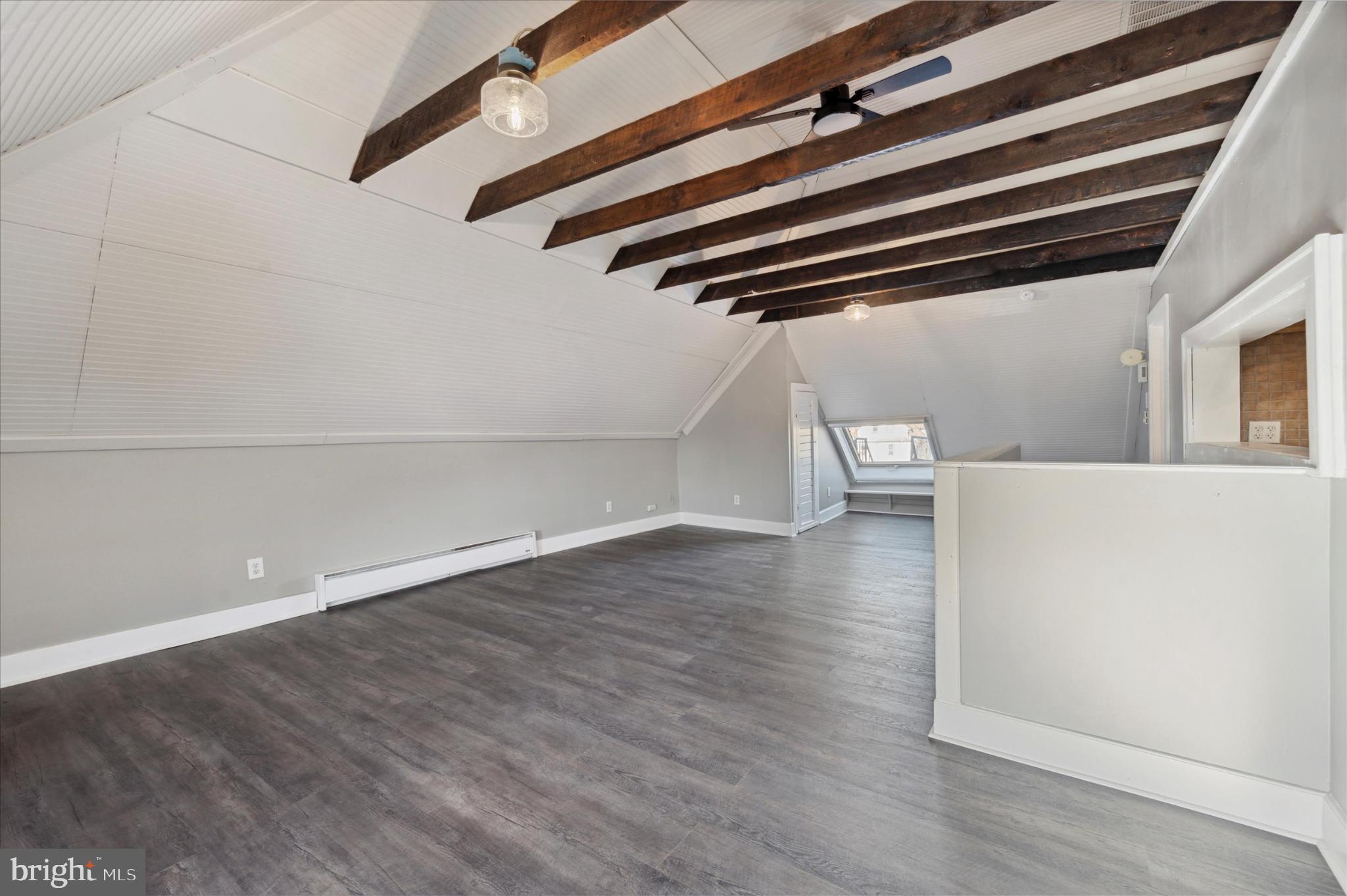 13 W HINCKLEY AVENUE 3