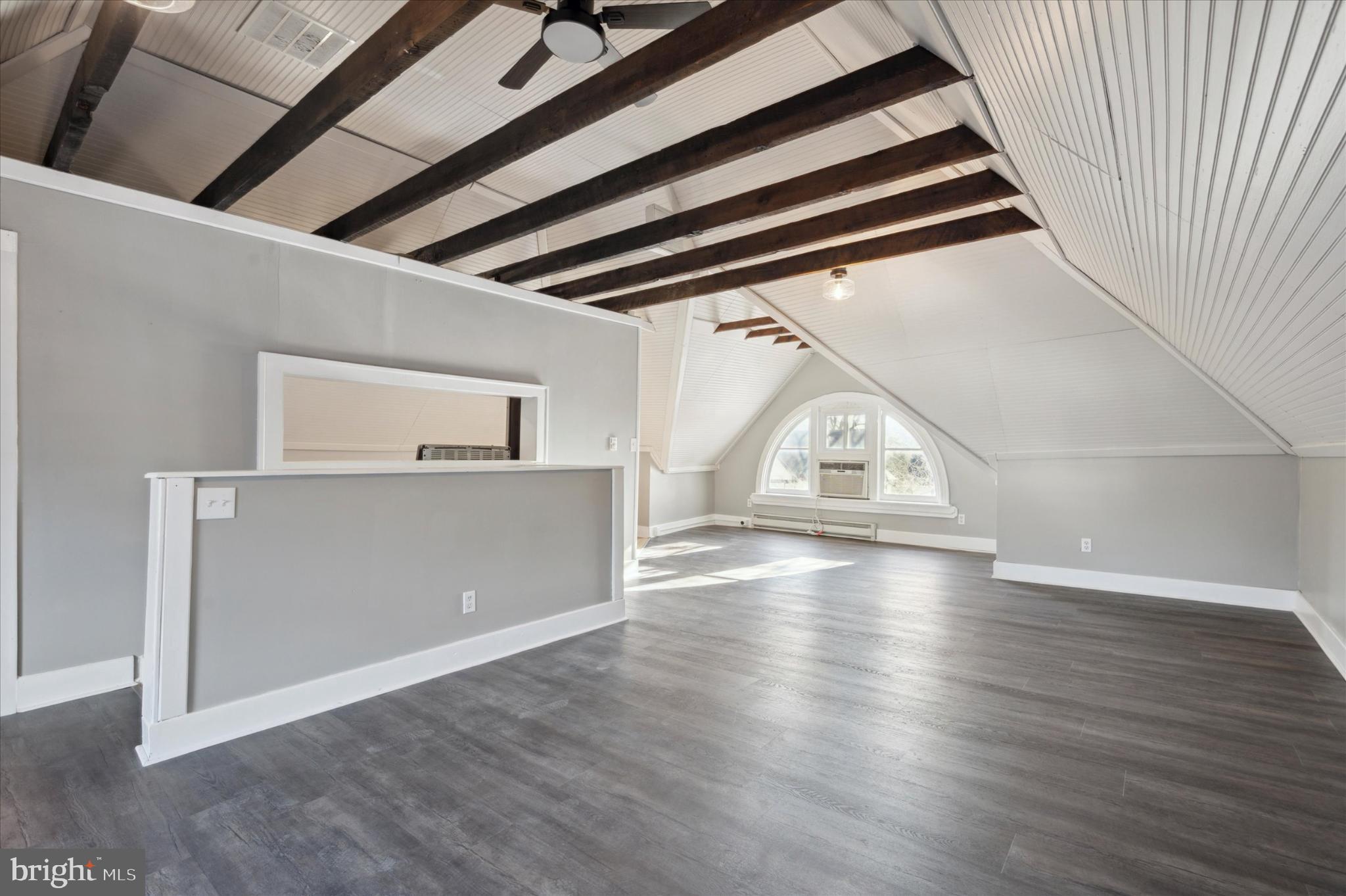 13 W HINCKLEY AVENUE 3