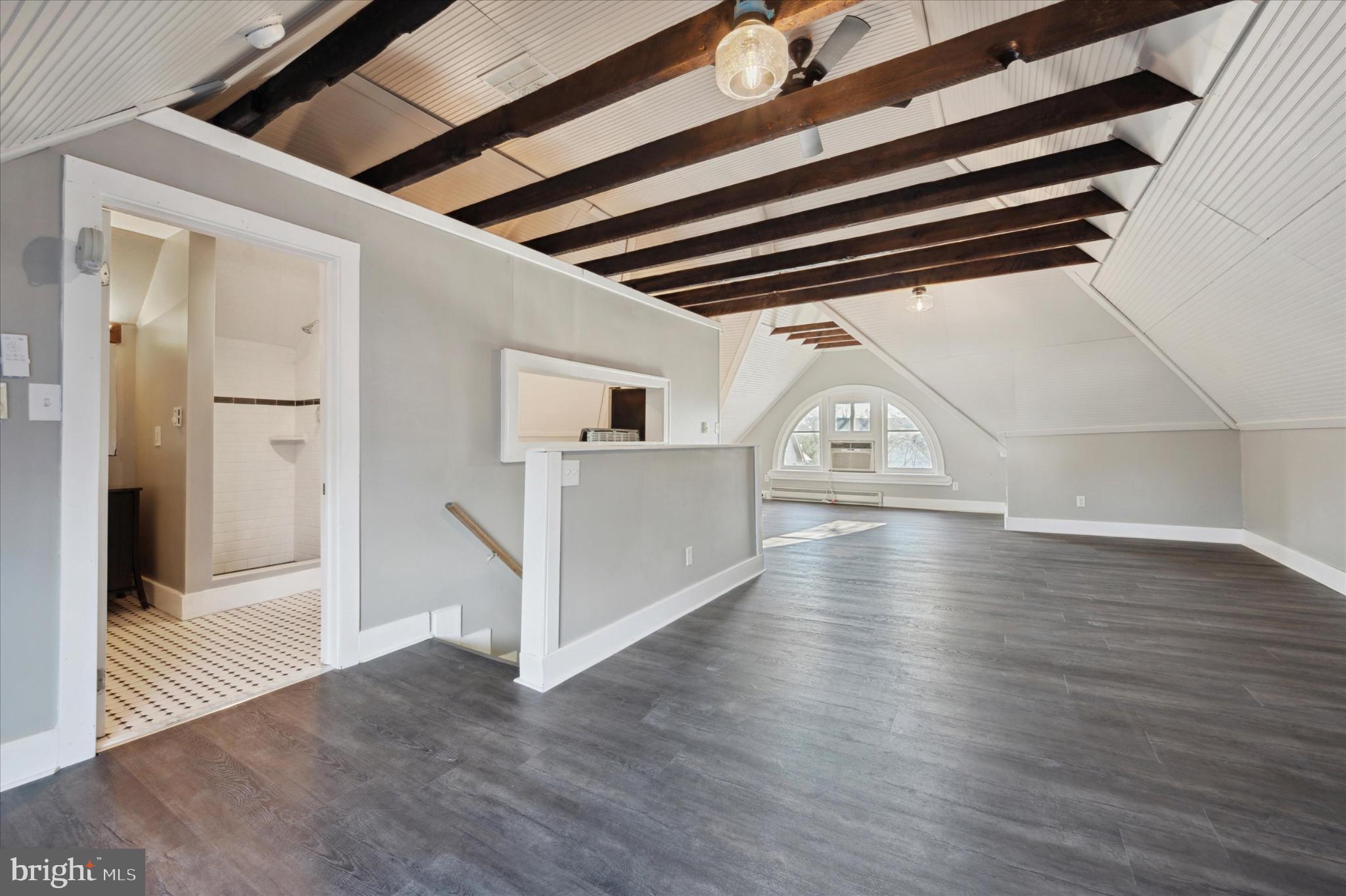 13 W HINCKLEY AVENUE 3