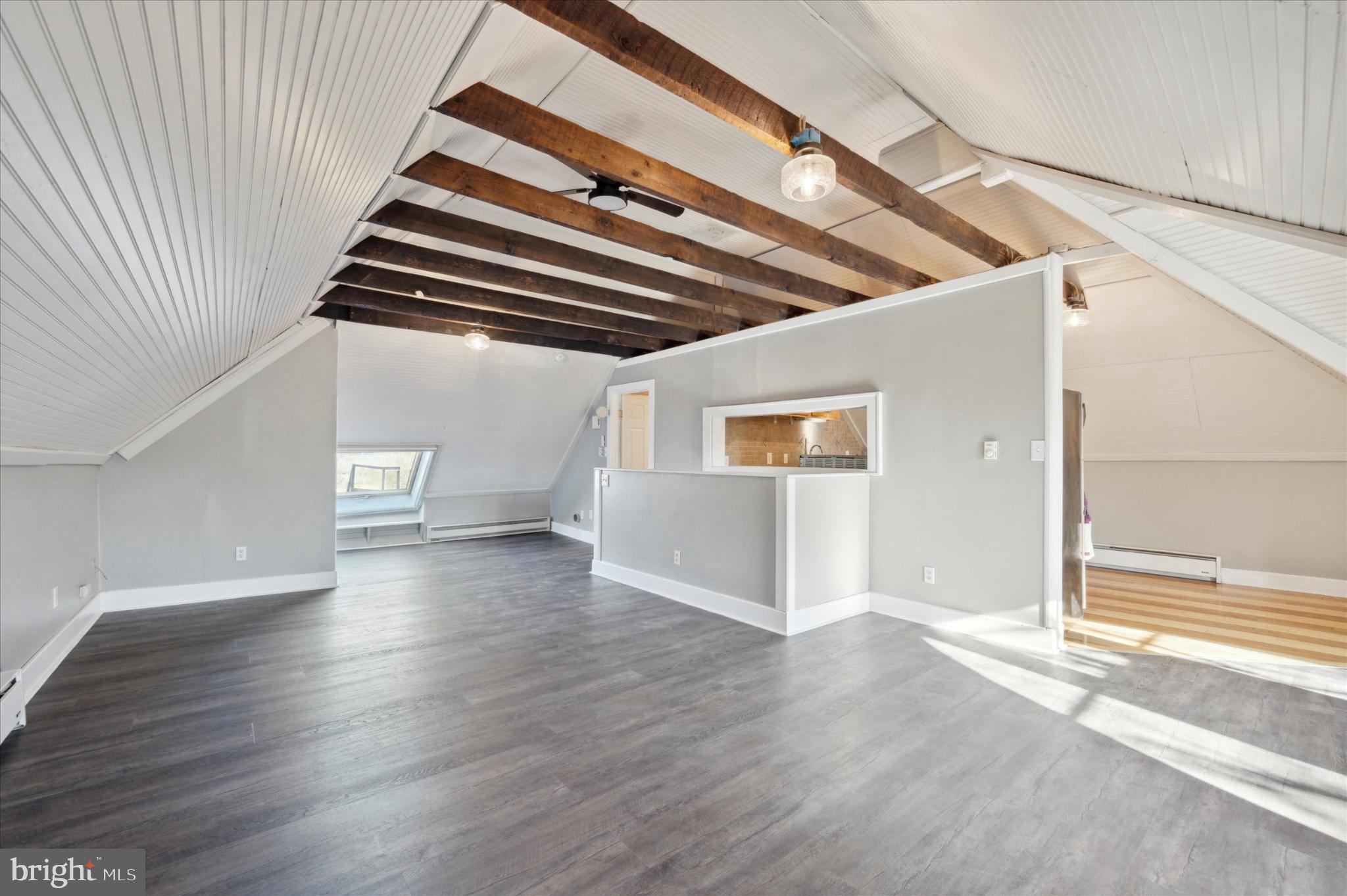 13 W HINCKLEY AVENUE 3