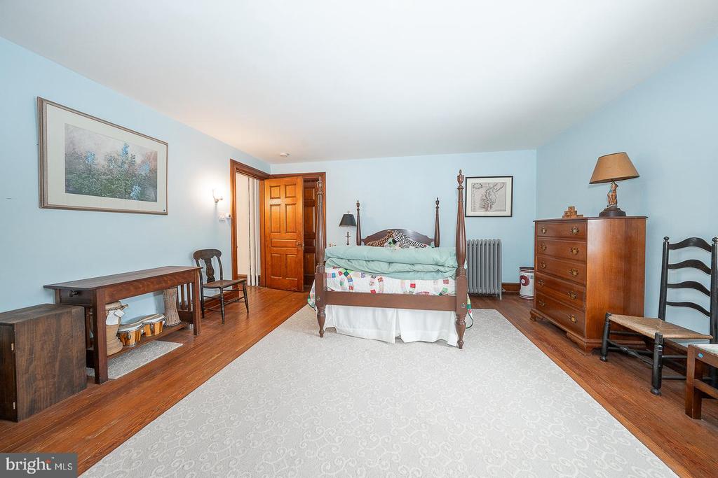 266 BEECHWOOD DRIVE