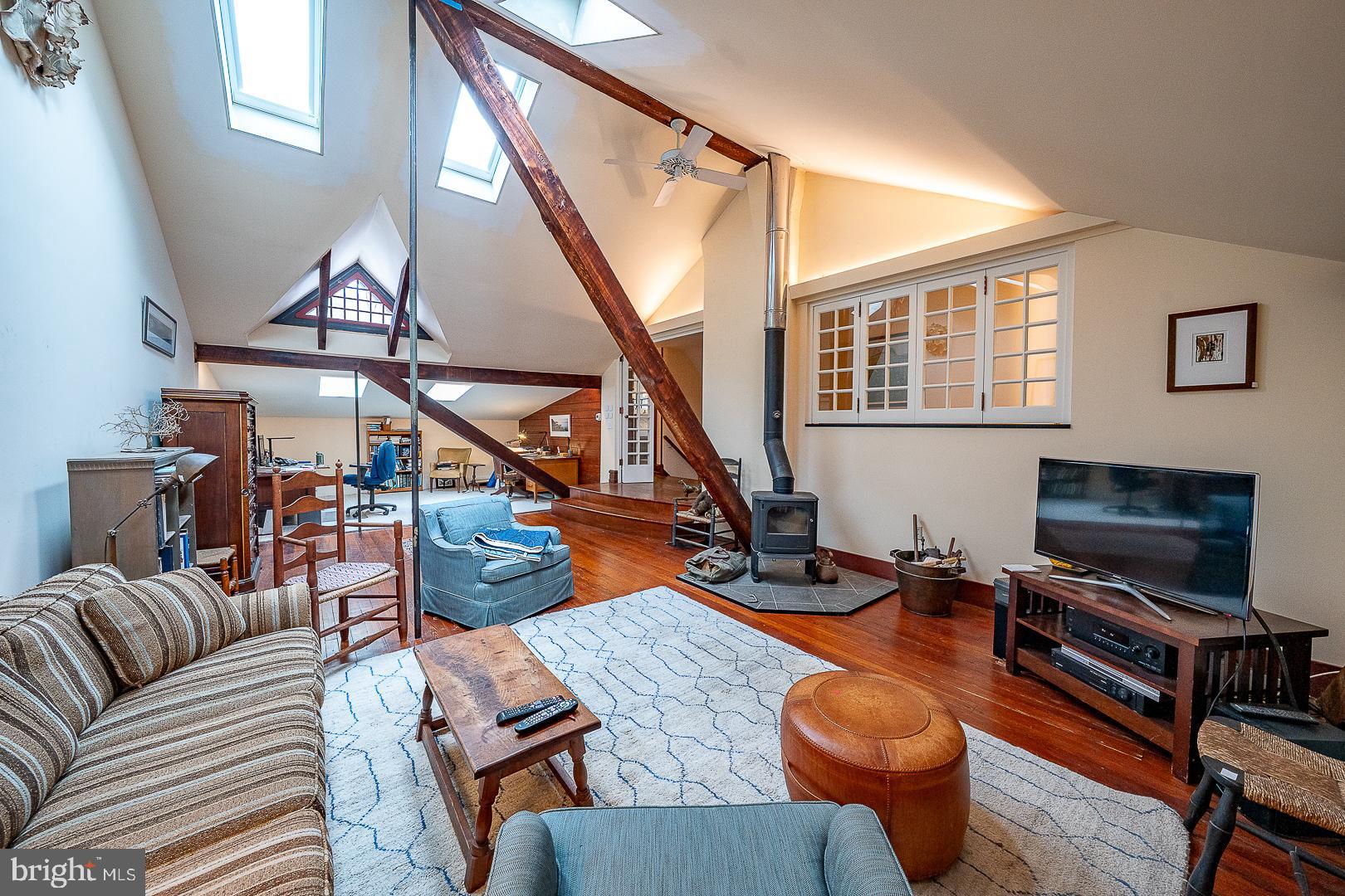 266 BEECHWOOD DRIVE