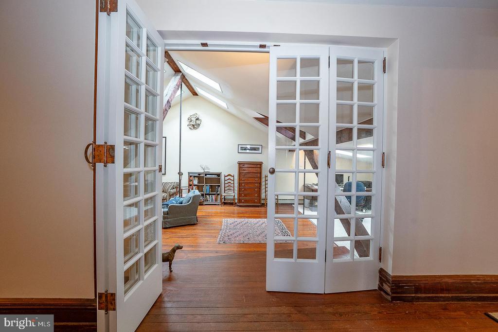 266 BEECHWOOD DRIVE