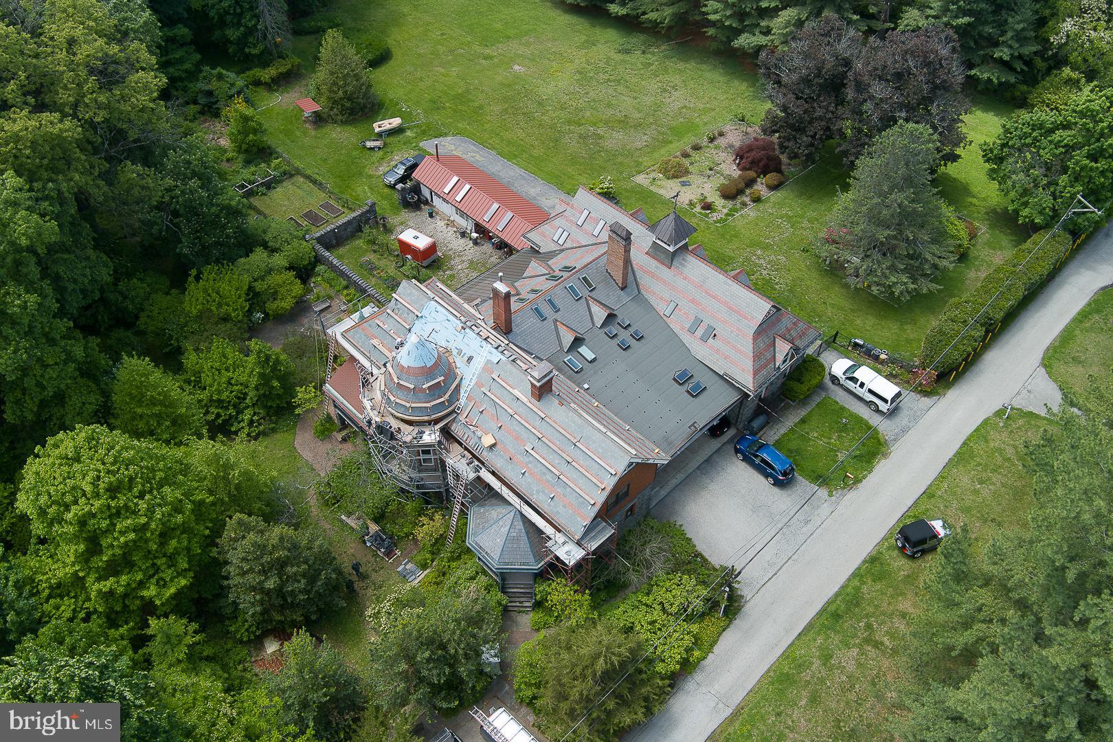 266 BEECHWOOD DRIVE
