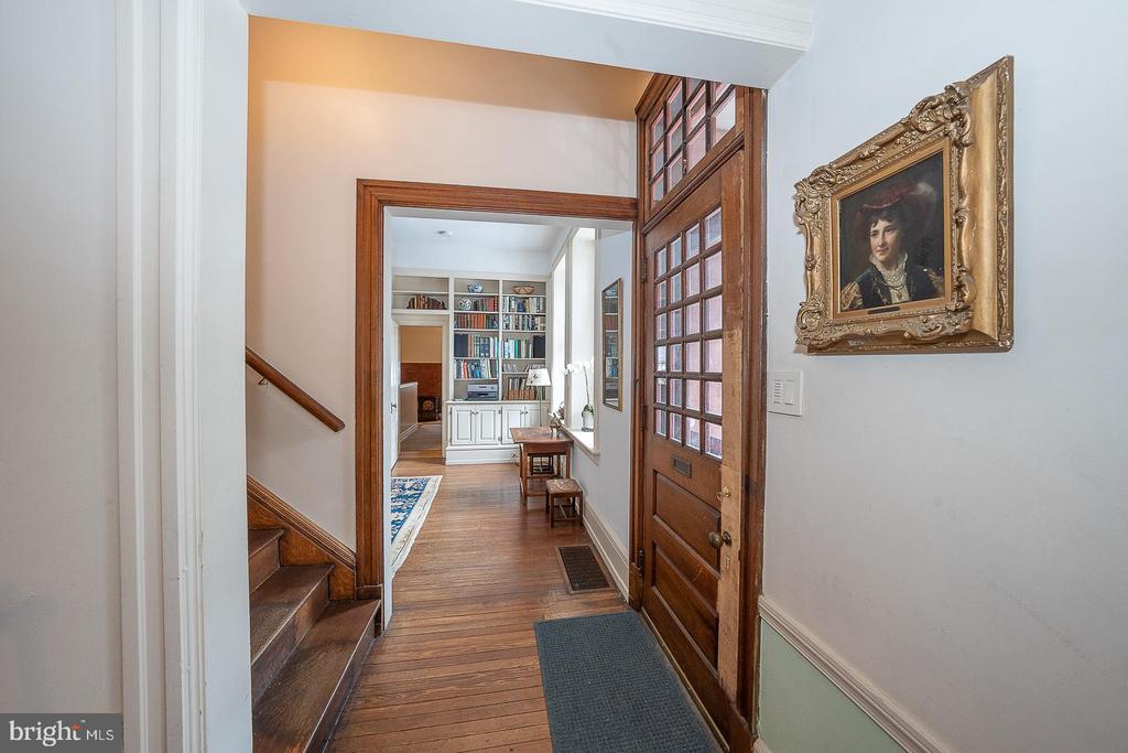 266 BEECHWOOD DRIVE