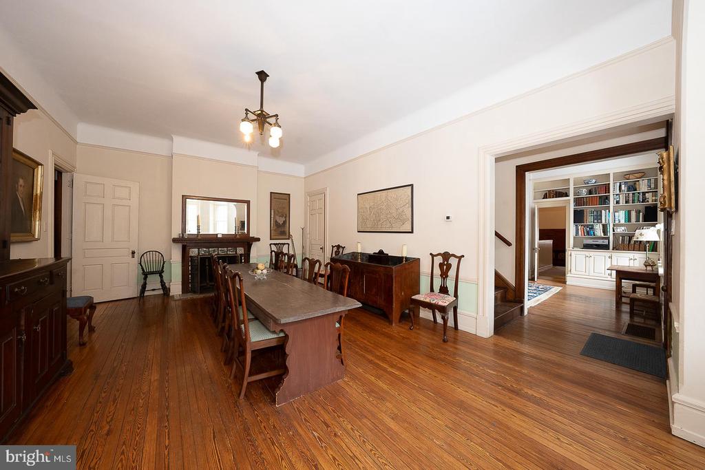 266 BEECHWOOD DRIVE