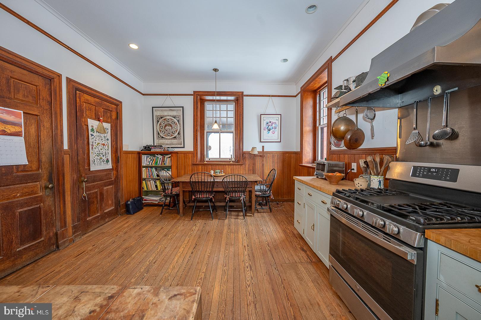 266 BEECHWOOD DRIVE