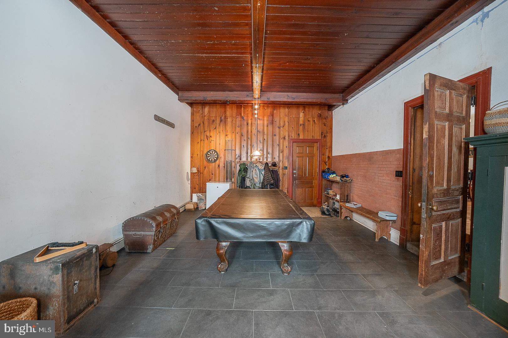 266 BEECHWOOD DRIVE