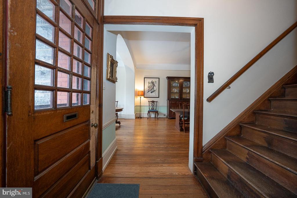 266 BEECHWOOD DRIVE