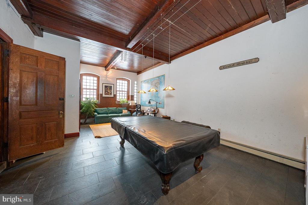 266 BEECHWOOD DRIVE