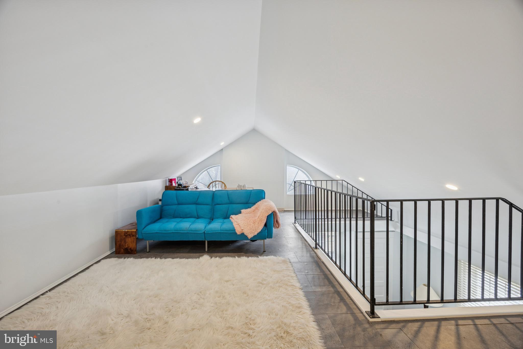 120 W SPRINGFIELD ROAD