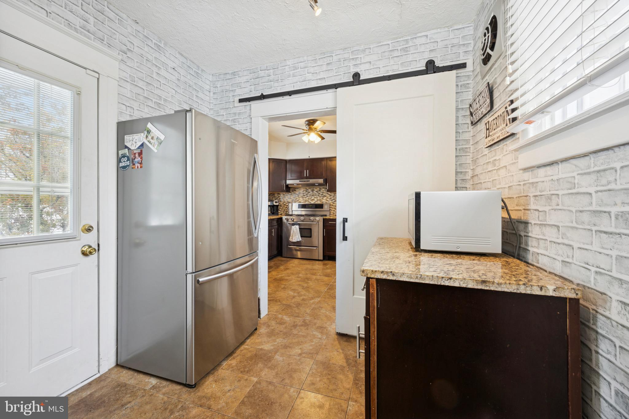 120 W SPRINGFIELD ROAD