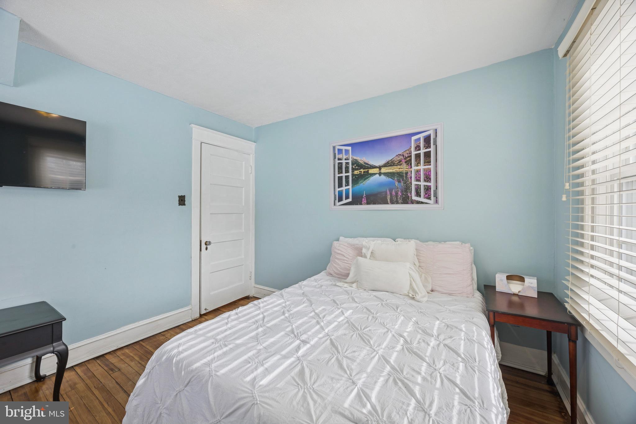 120 W SPRINGFIELD ROAD